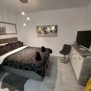 Stefan 1 Apartment
