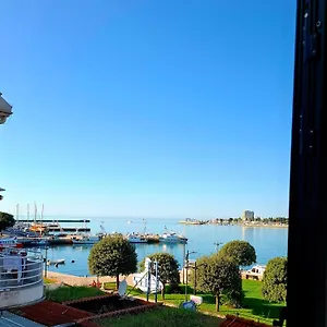 Bella Vista Apartment